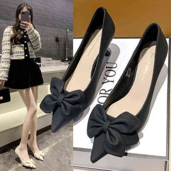 sandals women designer fashion pointed bow middle heeled simple temperament solid color high heels lady shoes 220318, Black
sandals women designer fashion pointed bow middle heeled simple temperament solid color high heels lady shoes 220318, Black