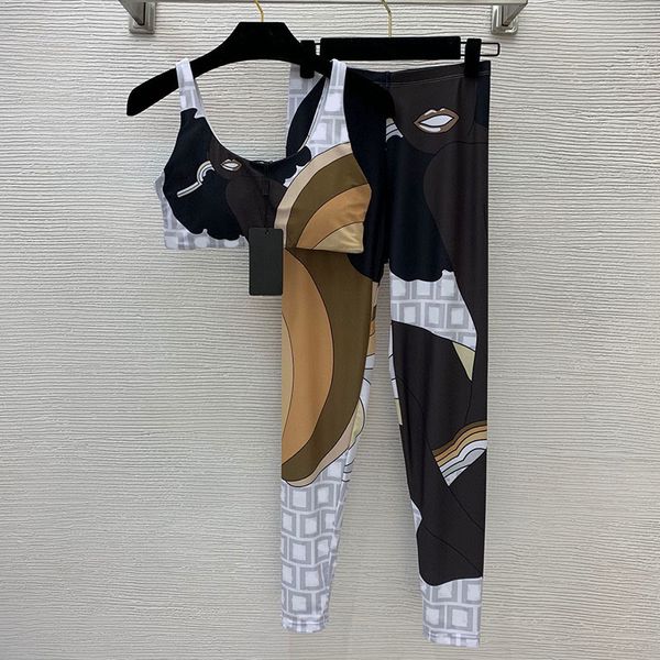 women's tracksuits designer two piece lycra yoga suit rainbow girl print sportwear fitness sports bra leggings outfits elastic shorts w, Gray
women's tracksuits designer two piece lycra yoga suit rainbow girl print sportwear fitness sports bra leggings outfits elastic shorts w, Gray