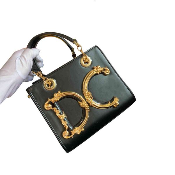 women's designer letter bags highest quality leather portable single shoulder bag women's bag messenger handbag 70% off
women's designer letter bags highest quality leather portable single shoulder bag women's bag messenger handbag 70% off