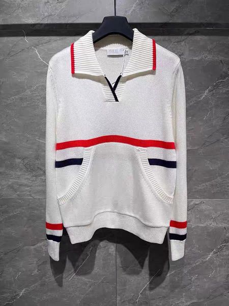 2022 luxury cashmere wool blends knitted sweater women's pullover lapel long sleeve contrast stripy pockets casual high-end jumper, White;black
2022 luxury cashmere wool blends knitted sweater women's pullover lapel long sleeve contrast stripy pockets casual high-end jumper, White;black