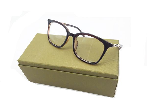 new 44-322 men retro sunglasses flat mirror female day and night eyewear summer uv400 goggles eyeglasses with box, White;black
new 44-322 men retro sunglasses flat mirror female day and night eyewear summer uv400 goggles eyeglasses with box, White;black