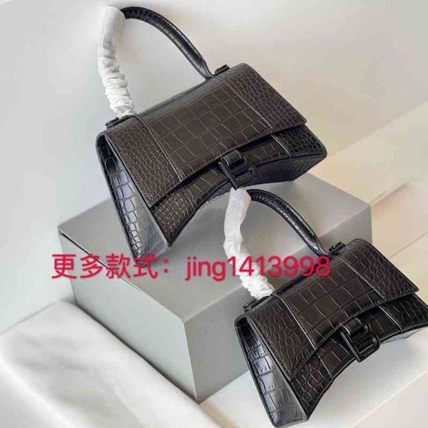 handbags classic balencaigass fashion bags 2022 b premium family letter bag buckle crocodile hourglass women's leather hand-held single
handbags classic balencaigass fashion bags 2022 b premium family letter bag buckle crocodile hourglass women's leather hand-held single