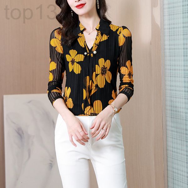 women's blouses & shirts designer bottomed shirt women's autumn 2021 new fashion small v lapel temperament broken flower coat and, White
women's blouses & shirts designer bottomed shirt women's autumn 2021 new fashion small v lapel temperament broken flower coat and, White