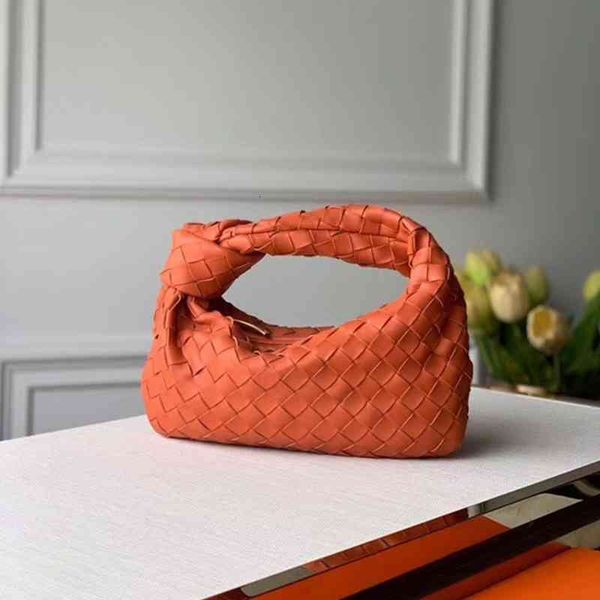 new designer wallets soft leather woven bag with knotted fashion hand for women mini wallet fast shipping
new designer wallets soft leather woven bag with knotted fashion hand for women mini wallet fast shipping