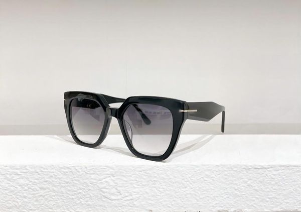 summer sunglasses for men and women cat eye style 939 anti-ultraviolet retro plate full frame fashion eyeglasses random box, White;black
summer sunglasses for men and women cat eye style 939 anti-ultraviolet retro plate full frame fashion eyeglasses random box, White;black