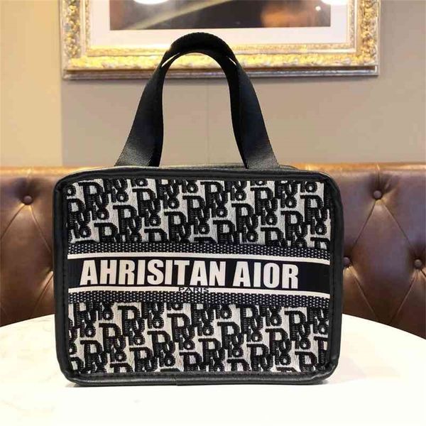 canvas black and white cosmetic portable fashion large capacity mommy portable simple washing design purses online