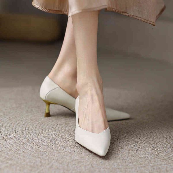 boots small fragrance pointed pearl thick heel single shoes women's autumn soft sole leather french v-mouth temperament high heels ty3x, Black
boots small fragrance pointed pearl thick heel single shoes women's autumn soft sole leather french v-mouth temperament high heels ty3x, Black