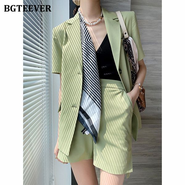 summer elegant women 2 pieces set short sleeve jackets & straight shorts casual female shorts suits 2021, White
summer elegant women 2 pieces set short sleeve jackets & straight shorts casual female shorts suits 2021, White
