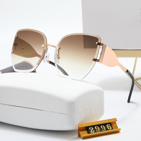 fashion designer sunglasses man woman luxury sun glasses rectangle goggle adumbral 3 color full frame optional quality, White;black
fashion designer sunglasses man woman luxury sun glasses rectangle goggle adumbral 3 color full frame optional quality, White;black