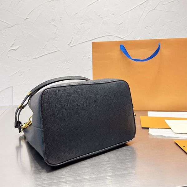 designers luxury bags for womens louiseity 1 viutonity handbags lvs crossbody shoulder the tote bag multicolour capacity versatile 7a wallet
designers luxury bags for womens louiseity 1 viutonity handbags lvs crossbody shoulder the tote bag multicolour capacity versatile 7a wallet