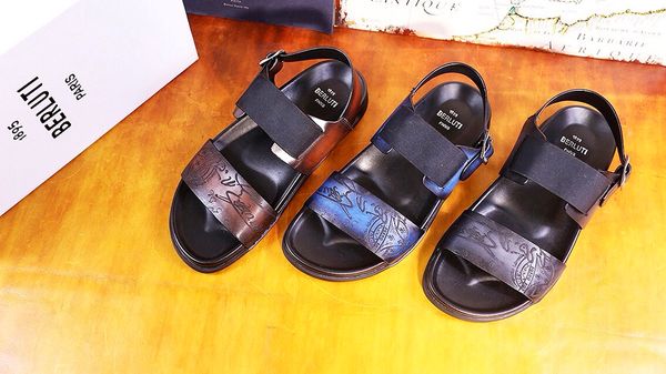casual business men's shoes hand colored sandals go out high-end flip flops, Red;white
casual business men's shoes hand colored sandals go out high-end flip flops, Red;white