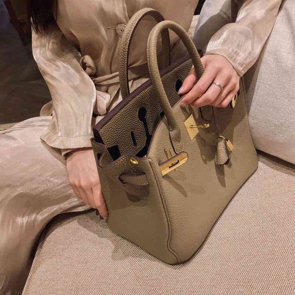 designer bags herme birkins litchi pattern platinum cow togo leather handbag large capacity women's bag have logo
designer bags herme birkins litchi pattern platinum cow togo leather handbag large capacity women's bag have logo