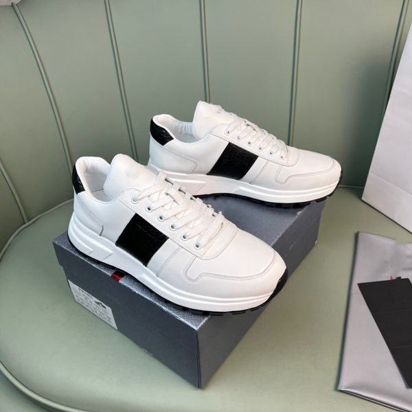 2021 designer boots rhyton vintage sneakers men women multicolor casual shoes platform sneaker chaussures luxurys runner trainers 38-45 0520, Black
2021 designer boots rhyton vintage sneakers men women multicolor casual shoes platform sneaker chaussures luxurys runner trainers 38-45 0520, Black
