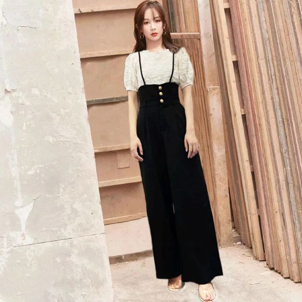 women's two piece pants star's same white round neck short sleeve + black suspender three-dimensional buckle waist splicing wide l
women's two piece pants star's same white round neck short sleeve + black suspender three-dimensional buckle waist splicing wide l