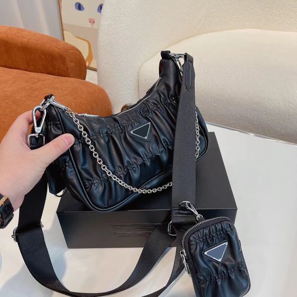 designers bags women classic fashion shoulder bag designer leather handbags lady high-capacity purse essential for female gift 2 colors styl 
designers bags women classic fashion shoulder bag designer leather handbags lady high-capacity purse essential for female gift 2 colors styl