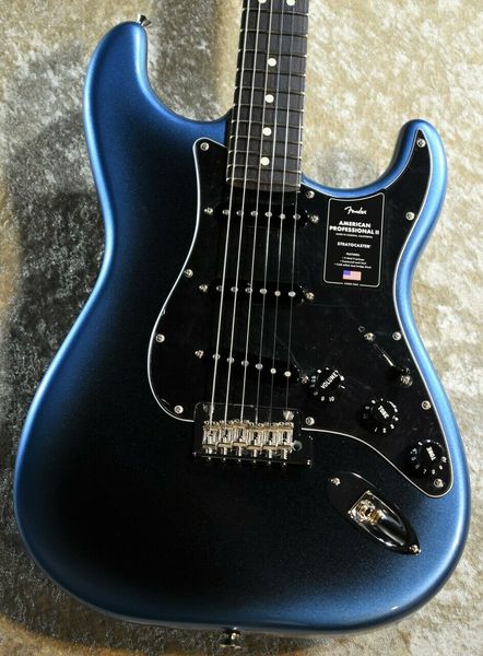 professional ii st dark night electric guitar same of the pictures
professional ii st dark night electric guitar same of the pictures