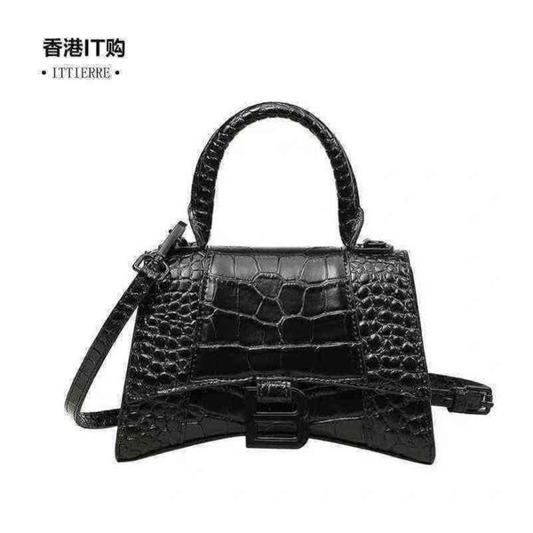 balencaigass bags hourglas b designer family 2022 new fashion crocodile leather womens mini single nvi2
balencaigass bags hourglas b designer family 2022 new fashion crocodile leather womens mini single nvi2