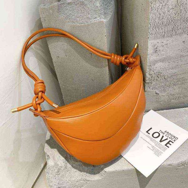 personalized women hand bag 2021 new fashion designer solid color pu leather dumpling bags casual shoulder bags purses g220420
personalized women hand bag 2021 new fashion designer solid color pu leather dumpling bags casual shoulder bags purses g220420