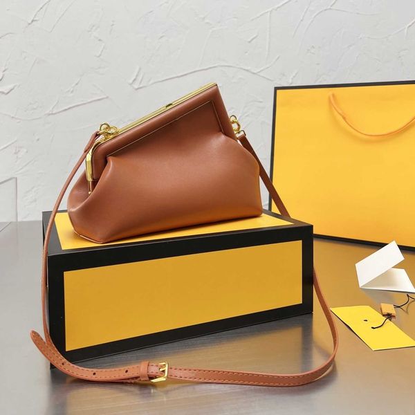 popularity5a+ crossbody designer shoulder bag luxurious designers pu leather women's crossbody bag
popularity5a+ crossbody designer shoulder bag luxurious designers pu leather women's crossbody bag