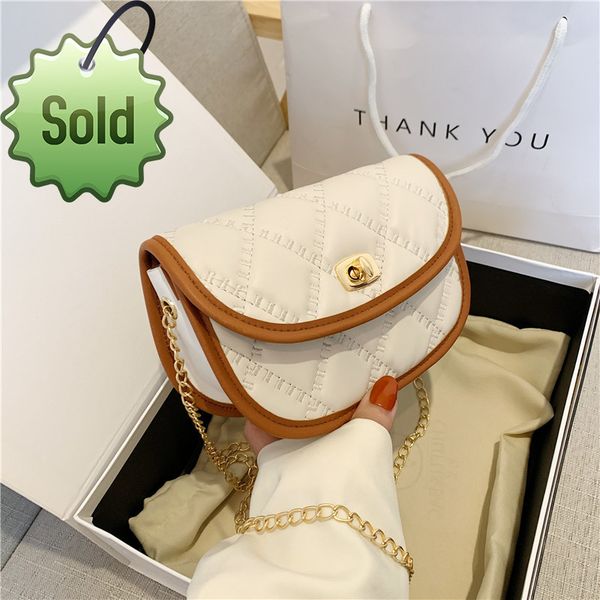 women's 2022 new texture style embroidered thread small lattice chain fashion solid color shoulder messenger ladies designer bag handba
women's 2022 new texture style embroidered thread small lattice chain fashion solid color shoulder messenger ladies designer bag handba