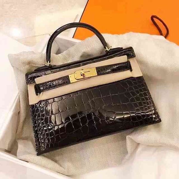 luxury designer handbags hemes h hong fashion kong 2022 home second generation bag crocodile leather mini portable one shoulder messenger
luxury designer handbags hemes h hong fashion kong 2022 home second generation bag crocodile leather mini portable one shoulder messenger