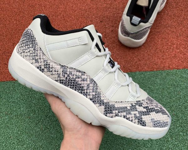 jumpman 11 low concoro snakeskin basketball shoes light bone sail black real carbon fiber 11s trainer sports stylist fashion
jumpman 11 low concoro snakeskin basketball shoes light bone sail black real carbon fiber 11s trainer sports stylist fashion