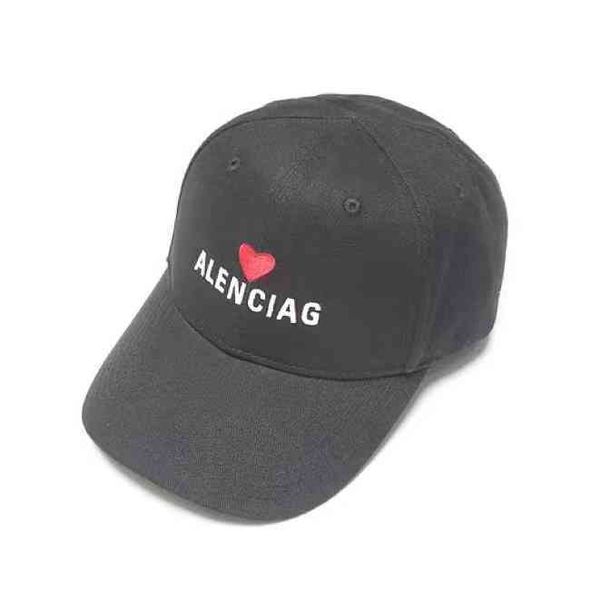 balencaigass caps paris love black and white two same duck tongue baseball cap fashion piece, Blue;gray
balencaigass caps paris love black and white two same duck tongue baseball cap fashion piece, Blue;gray