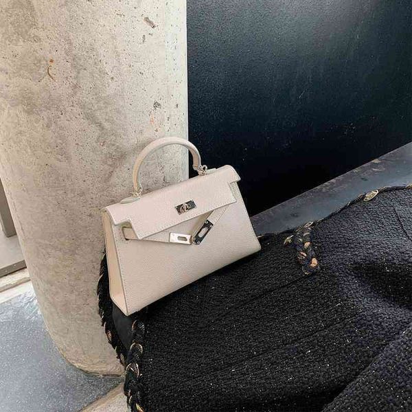 classic designer handbags ke1lyss messenger bag texture second generation spring and summer mini portable women's
classic designer handbags ke1lyss messenger bag texture second generation spring and summer mini portable women's