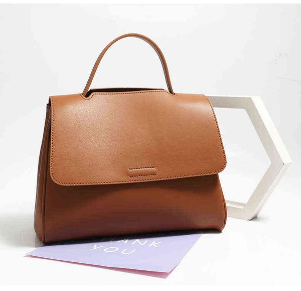 designers bags small real cowhide women's bag 2022 new high-capacity soft leather underarm single shoulder oblique span tote
designers bags small real cowhide women's bag 2022 new high-capacity soft leather underarm single shoulder oblique span tote