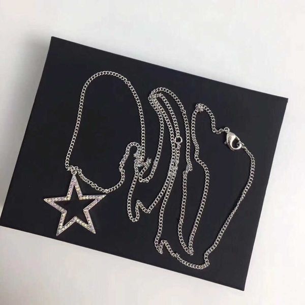 2021 sterling silver five pointed star necklace, shiny diamond, beautiful, luxurious, fashion, new series 925
2021 sterling silver five pointed star necklace, shiny diamond, beautiful, luxurious, fashion, new series 925