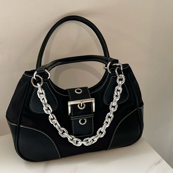 designer bags vico medieval sweet cool nylon underarm patent leather canvas metal chain spice girl one shoulder messenger
designer bags vico medieval sweet cool nylon underarm patent leather canvas metal chain spice girl one shoulder messenger