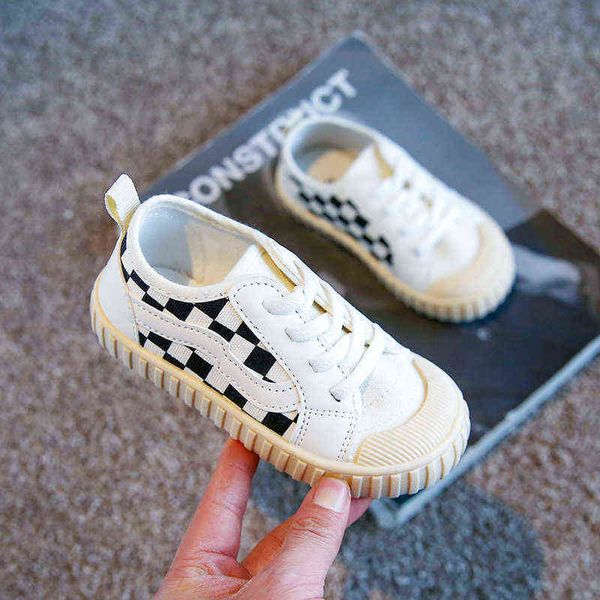 2022 slip-on children canvas shoes spring autumn boys girls korean baby family lovely shoes plaid toddler shoes y220510, Black;red
2022 slip-on children canvas shoes spring autumn boys girls korean baby family lovely shoes plaid toddler shoes y220510, Black;red