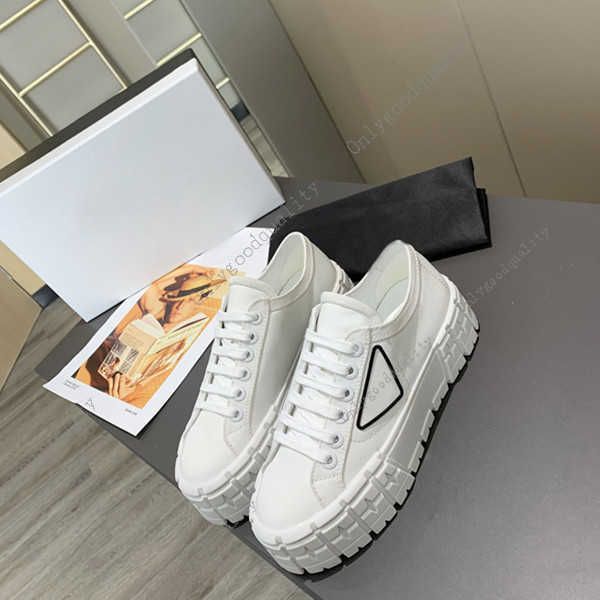 womens casual shoes triple black white lady sneakers fashion flat leisure canvas designers sneaker nylon party dress trainer
womens casual shoes triple black white lady sneakers fashion flat leisure canvas designers sneaker nylon party dress trainer