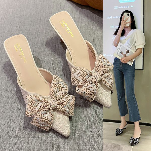 summer 2022 gold thin heel small fragrance bow daily pointed one-sided women's high-heeled sandals, Black
summer 2022 gold thin heel small fragrance bow daily pointed one-sided women's high-heeled sandals, Black