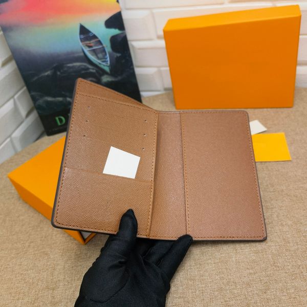 passcard pocket blocking business passport covers holder designer card holder protective case desknotepad purse wallets, Brown;gray
passcard pocket blocking business passport covers holder designer card holder protective case desknotepad purse wallets, Brown;gray