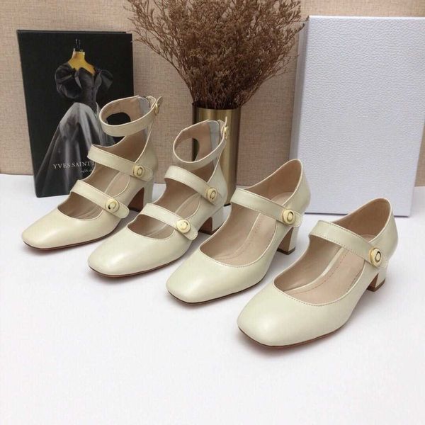2021 retro roman style doll women dress shoes letter enamel buckle back zipper high heels woman pumps thick heel square toe mary jane, Black
2021 retro roman style doll women dress shoes letter enamel buckle back zipper high heels woman pumps thick heel square toe mary jane, Black