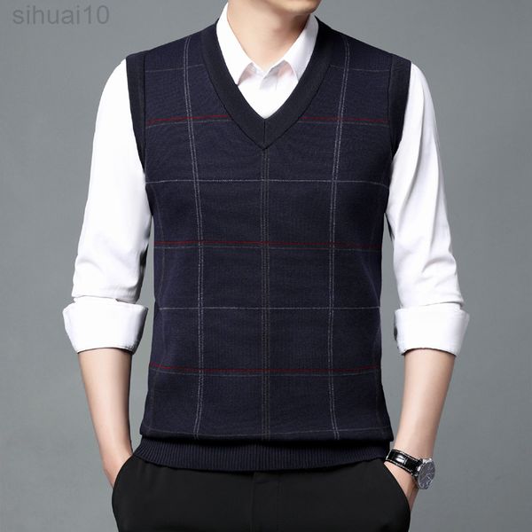 new plaid wool knitted wool vest autumn winter sleeveless sweater men vintage sweater casual jumpers y527 l220801, White;black
new plaid wool knitted wool vest autumn winter sleeveless sweater men vintage sweater casual jumpers y527 l220801, White;black