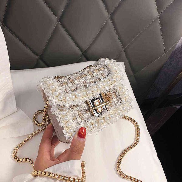 small bag female girl's woolen net red chain single shoulder versatile texture woven menger
small bag female girl's woolen net red chain single shoulder versatile texture woven menger