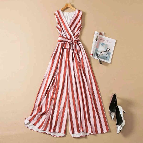 casual dresses spring / summer striped print c-neck and capable lace up sleeveless wide leg jumpsuit, Black;gray
casual dresses spring / summer striped print c-neck and capable lace up sleeveless wide leg jumpsuit, Black;gray