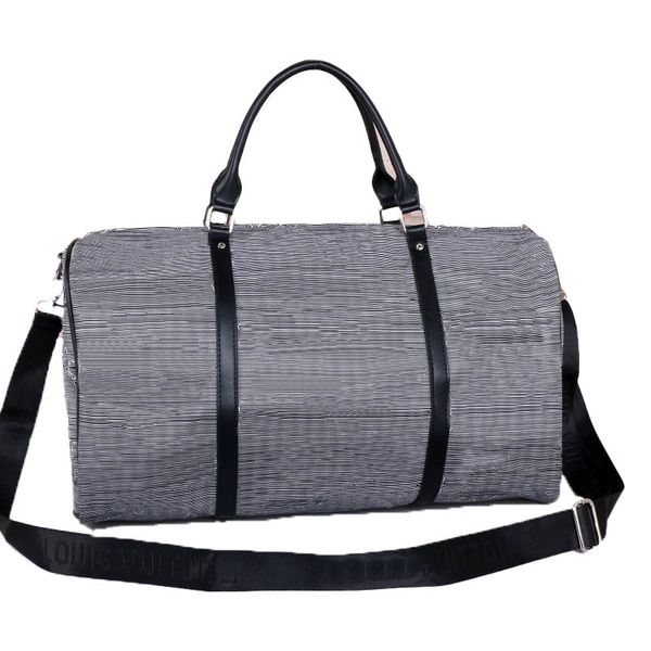 2022 designer travel bags short travel bags large capacity pu handmade people suitcases fashion embossed sports gym bags.
2022 designer travel bags short travel bags large capacity pu handmade people suitcases fashion embossed sports gym bags.