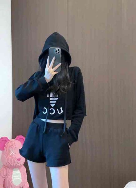 womens two piece pants fashion joint style letter logo print long-sleeved t-shirt with shorts 2 piece sets luxury designer tracksuits, White
womens two piece pants fashion joint style letter logo print long-sleeved t-shirt with shorts 2 piece sets luxury designer tracksuits, White