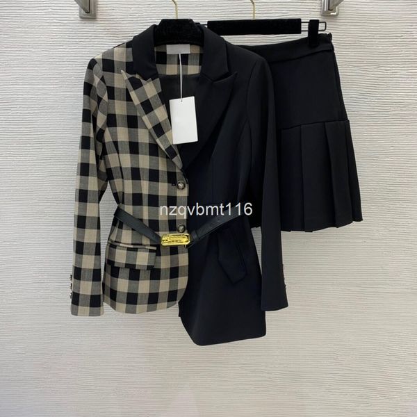 women's knits & tees early autumn wool plaid fabric stitching suit with belt coat casual pleated skirt, White
women's knits & tees early autumn wool plaid fabric stitching suit with belt coat casual pleated skirt, White