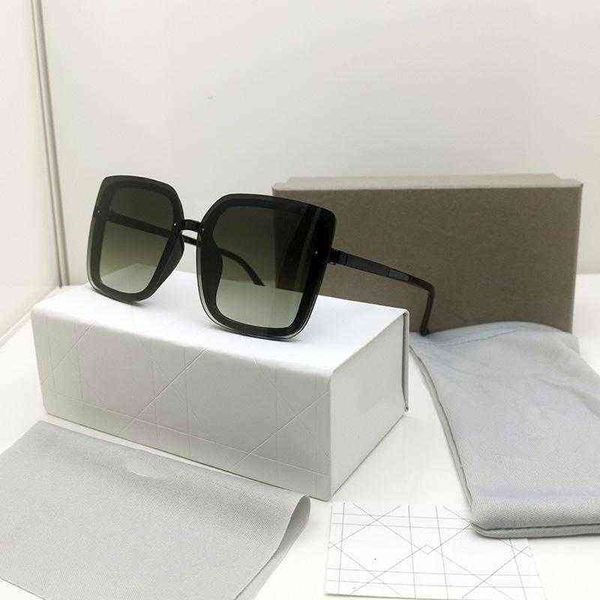 2022 super new trend polarized sunglasses fashion urban men's and women's color changing hip-hop glasses 07ic, White;black
2022 super new trend polarized sunglasses fashion urban men's and women's color changing hip-hop glasses 07ic, White;black