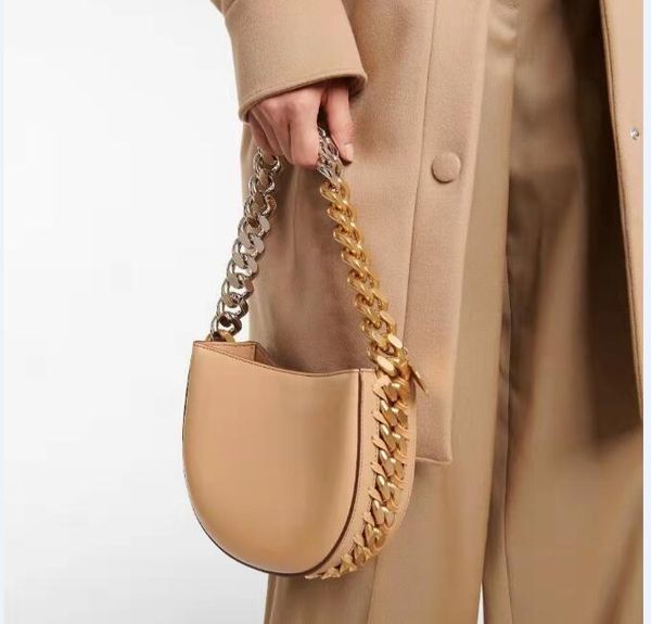 exclusive designer weave big steel chain shoulder bags personalized lady bag 391698 w9132
exclusive designer weave big steel chain shoulder bags personalized lady bag 391698 w9132