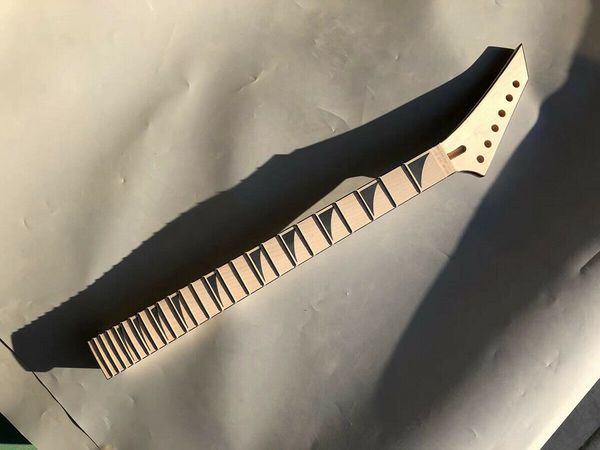 reverse left-hand guitar neck maple fretboard 24fret 25.5inch locking nut #j14 
reverse left-hand guitar neck maple fretboard 24fret 25.5inch locking nut #j14