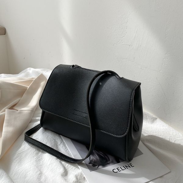 4 colours new designer bag plain granny chic women bag crossbody high capacity and genuine leather fashion
4 colours new designer bag plain granny chic women bag crossbody high capacity and genuine leather fashion