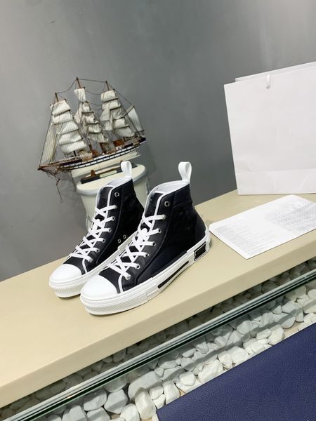luxury casual shoes lace up sneaker women triple black pale pink royal red white low platform designer sneakers leather rubber outdoor women
luxury casual shoes lace up sneaker women triple black pale pink royal red white low platform designer sneakers leather rubber outdoor women