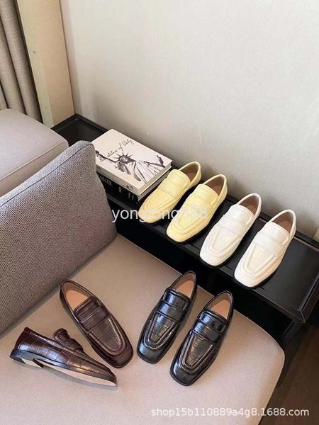 dress shoes european goods women's shoes square head flat sole leather single stone pattern neutral wind lefu small, Black
dress shoes european goods women's shoes square head flat sole leather single stone pattern neutral wind lefu small, Black