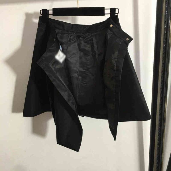 designergner new fashion temperament triangle decoration high waist slim a-line short skirt, Black
designergner new fashion temperament triangle decoration high waist slim a-line short skirt, Black