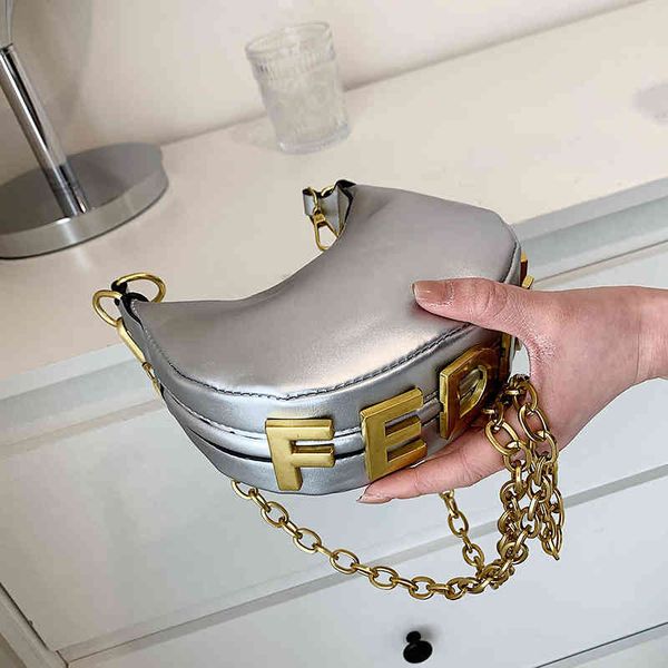 this year's popular mini designer clutch bag women's 2022 summer new fashion versatile msenger chain shoulder valentine bags purse
this year's popular mini designer clutch bag women's 2022 summer new fashion versatile msenger chain shoulder valentine bags purse